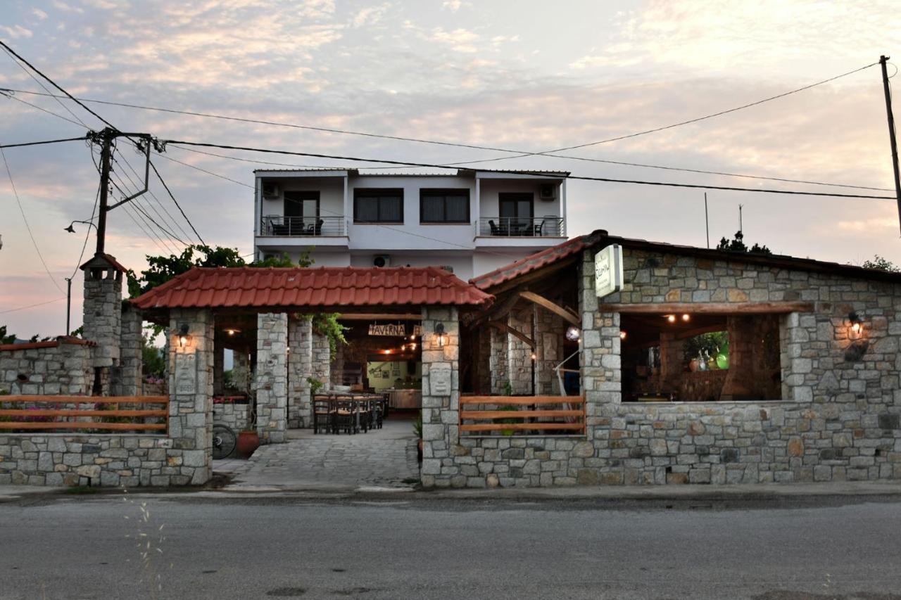 Theano Studios Paralia Sikias Экстерьер фото